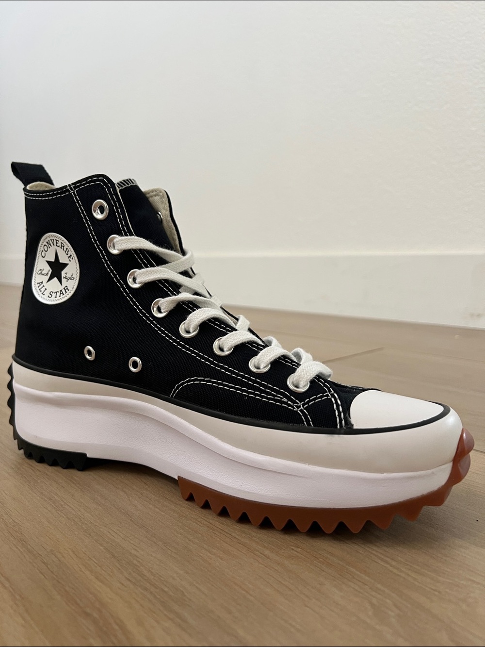Converse Run Star Hike Platform Sneaker - Black / White / Gum
